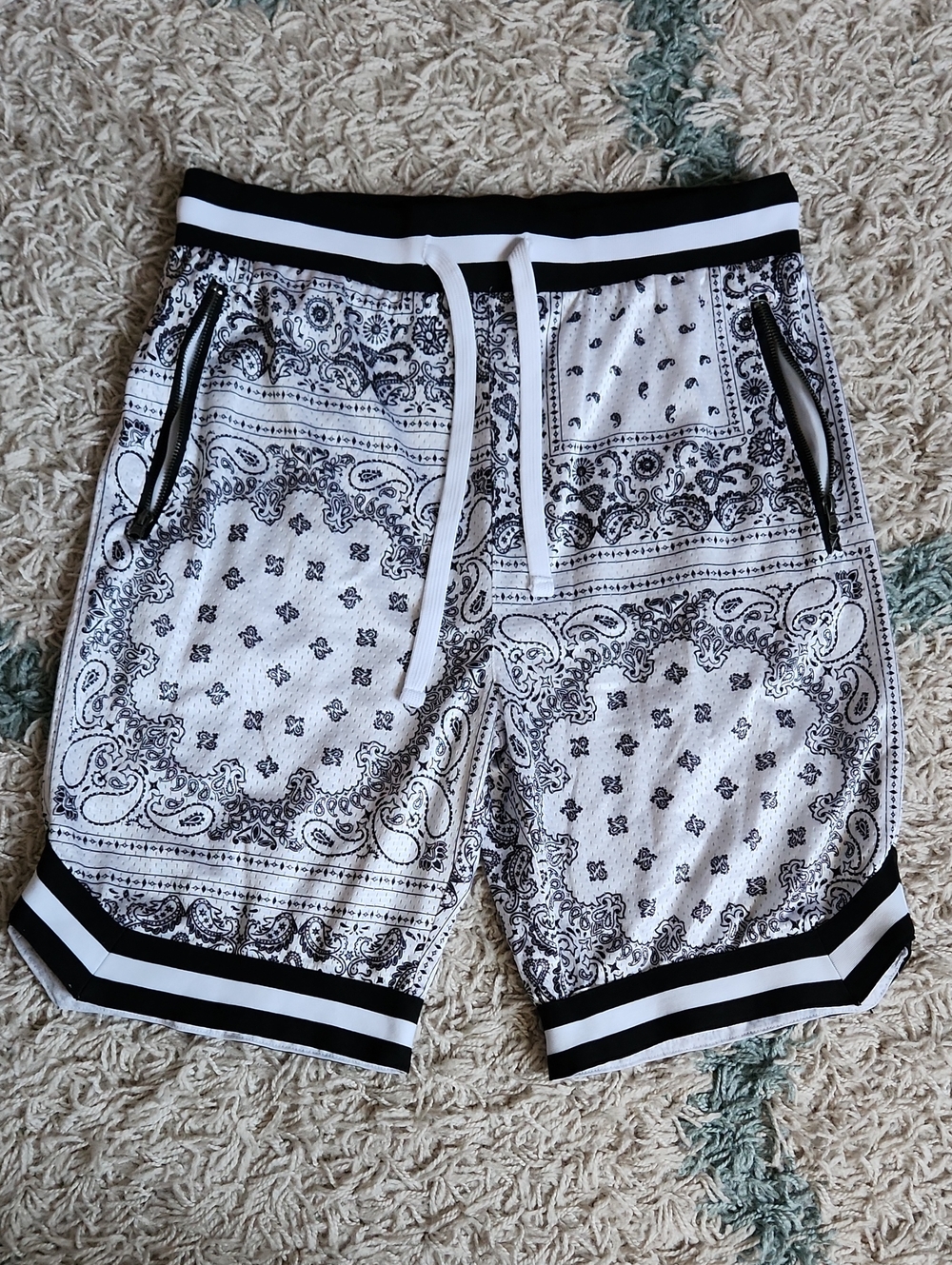 Victorious Bandana Shorts With Zippers EUC